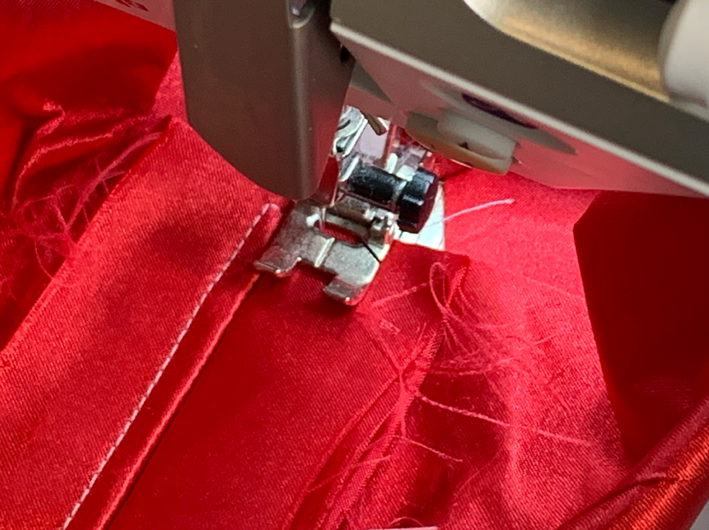 Sewn Fabric Bow Tutorial -TAILLESS