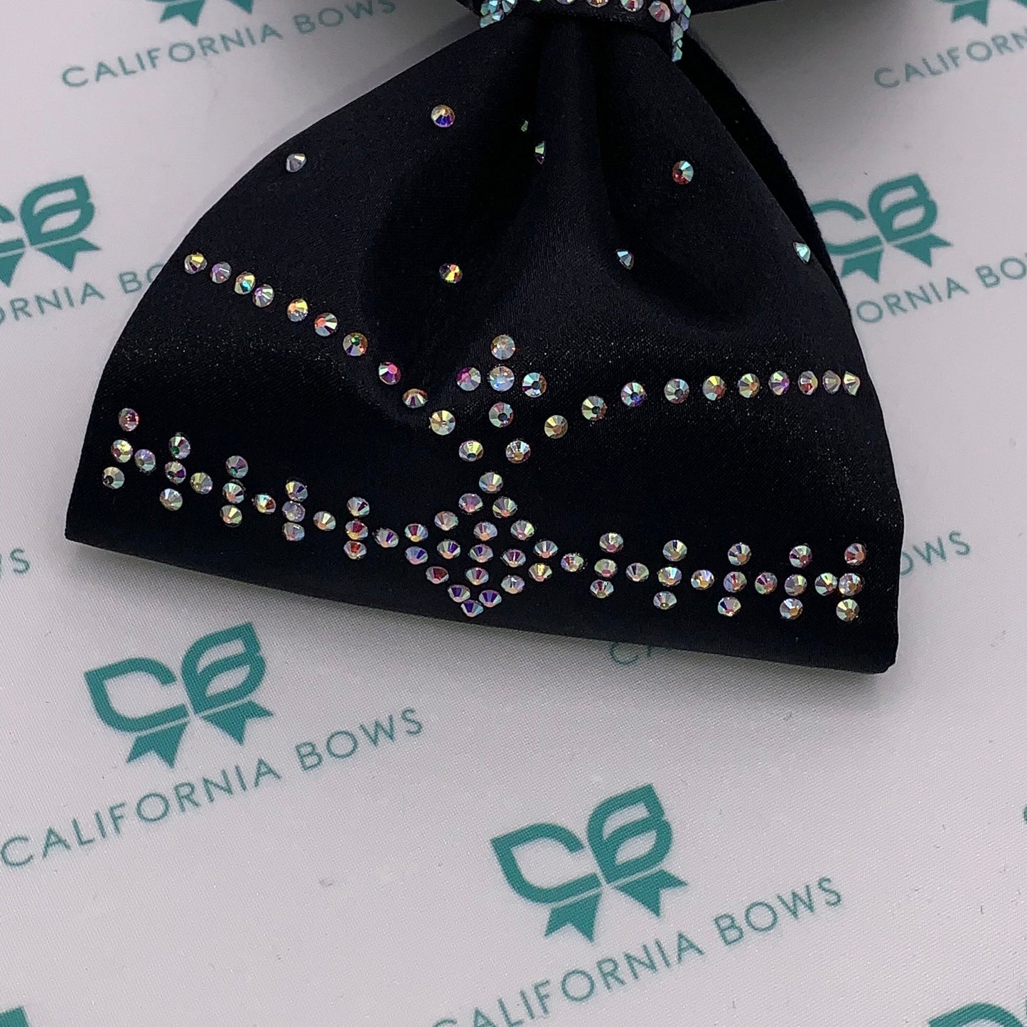 Brynn 4" Tailless Bow Rhinestone Template Download